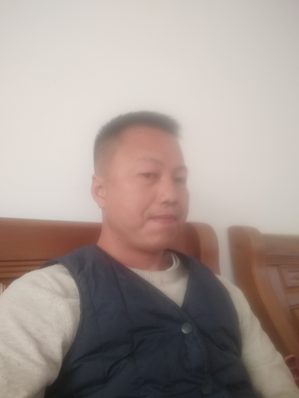 只对你好的第一张照片--英德中老年相亲网